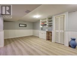 116 DOWNING CRESCENT - 32