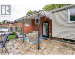 116 DOWNING CRESCENT - 44