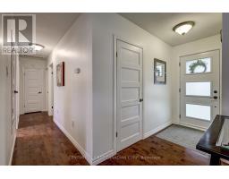 116 DOWNING CRESCENT - 5