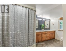 47297 ROBERTS LINE - 19
