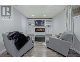 588 NORTH LEAKSDALE CIRCLE - 29