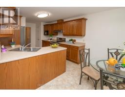26 - 1502 WARBLER WOODS WALK - 32