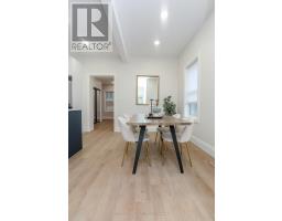 964 DUFFERIN AVENUE - 22