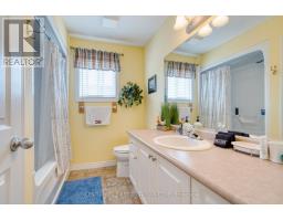 941 BARCLAY ROAD - 33