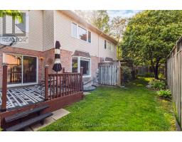 59 - 9 AILSA PLACE - 28