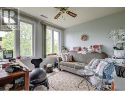 11 - 125 ELM STREET - 17