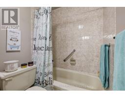 11 - 125 ELM STREET - 24
