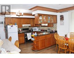 124 SYDENHAM STREET W - 2