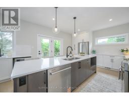 38 MORAINE WALK - 15