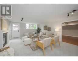 38 MORAINE WALK - 37