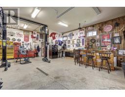 22738 THAMES ROAD - 37