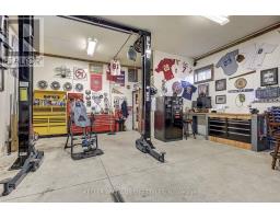 22738 THAMES ROAD - 39