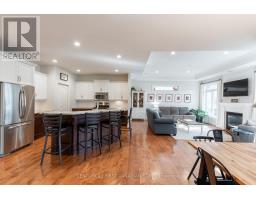 378 MACDONALD STREET - 14