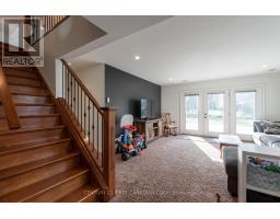 378 MACDONALD STREET - 25