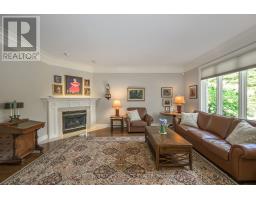6 TETHERWOOD COURT - 22