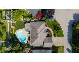 6 TETHERWOOD COURT - 3