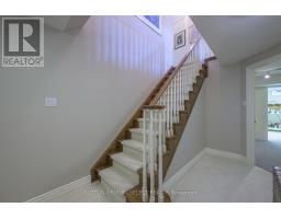 6 TETHERWOOD COURT - 33