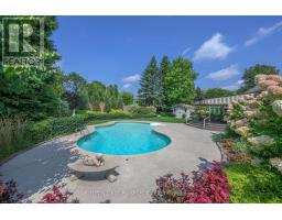 6 TETHERWOOD COURT - 4