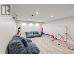 1175 GLENORA DRIVE - 36
