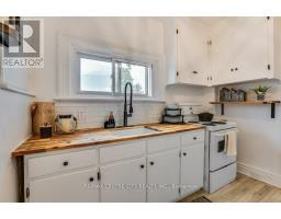 65 BRUCE STREET - 36