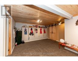 44 RIVERBANK DRIVE - 31