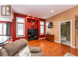 44 RIVERBANK DRIVE - 8