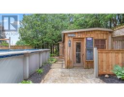 573 CHURCHILL CRESCENT - 34