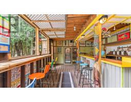 573 CHURCHILL CRESCENT - 35