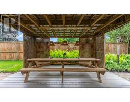 573 CHURCHILL CRESCENT - 44