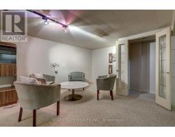 981 FARNHAM COURT - 31