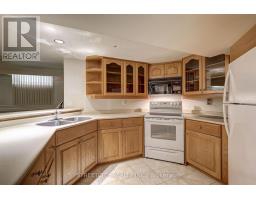 981 FARNHAM COURT - 38