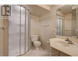 981 FARNHAM COURT - 44