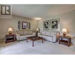 981 FARNHAM COURT - 8