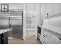 61 SHAVIAN BOULEVARD - 18