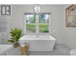 61 SHAVIAN BOULEVARD - 24