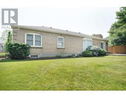 61 SHAVIAN BOULEVARD - 42