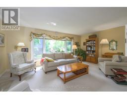 51 - 50 FIDDLERS GREEN ROAD - 12
