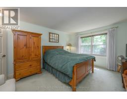 51 - 50 FIDDLERS GREEN ROAD - 22