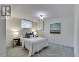 52 GLENDALE AVENUE - 27