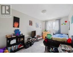 667 GRIFFITH STREET - 16