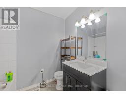 26 HAWKESBURY AVENUE - 10