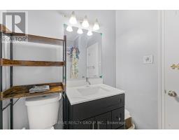 26 HAWKESBURY AVENUE - 11