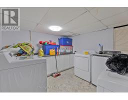 26 HAWKESBURY AVENUE - 33