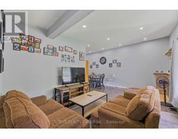 26 HAWKESBURY AVENUE - 8