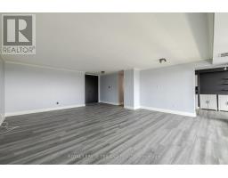 901 - 389 DUNDAS STREET - 5