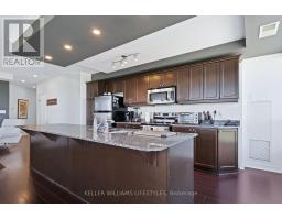 1004 - 1030 CORONATION DRIVE - 16
