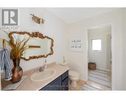 215 KITCHENER AVENUE - 22