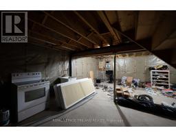 215 KITCHENER AVENUE - 34