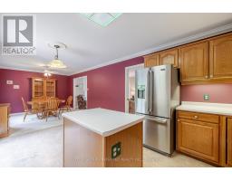 41 MC GREGOR COURT - 10