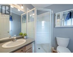 41 MC GREGOR COURT - 15